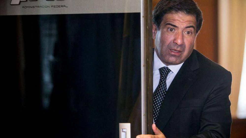 Sebasti�n Casanello proces� a Ricardo Echegaray por negociaciones incompatibles con la funci�n p�blica