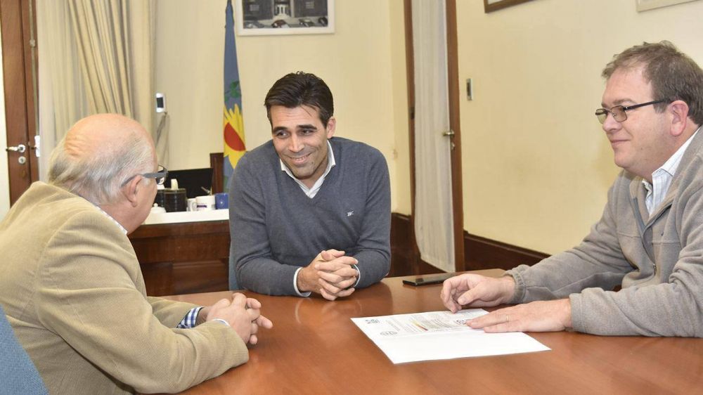 El Rotary Necochea anotici� a L�pez sobre un proyecto destinado a j�venes