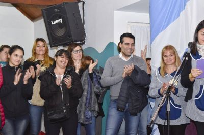 L�pez presenci� un emotivo acto por el 25 de Mayo en el Jard�n Lassalle