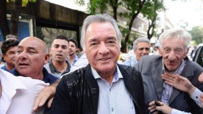Barrionuevo resiste y ahora prepara el �lanzamiento� del PJ