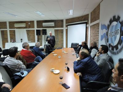 Informaron sobre los proyectos de energ�a renovable para parques industriales y gas virtual en Goya