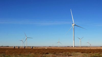 Monte Hermoso: mar, playa, �y energ�a e�lica?