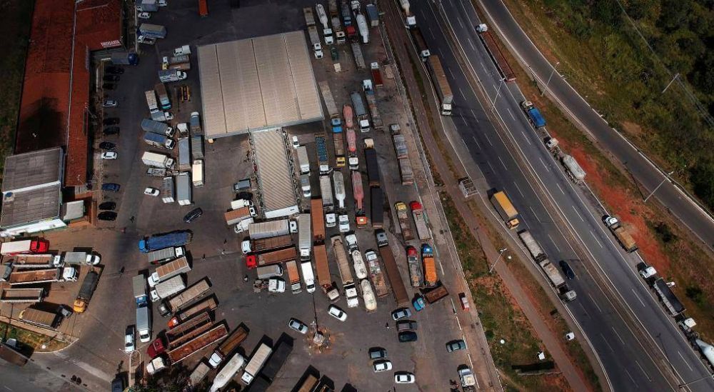 La huelga de camioneros pone a Brasil al borde de una situacin de caos total