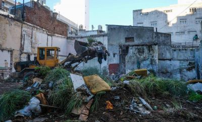 El Municipio realiz� tareas de limpieza en un terreno bald�o c�ntrico