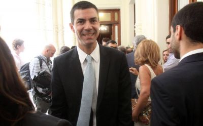 Urtubey se prueba el traje de candidato y afirma que 
