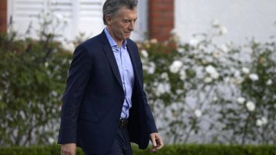 Pa�s d�bil, Gobierno confundido