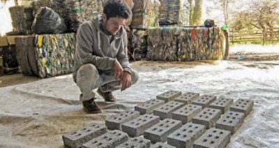 Con un sistema cooperativo, intendentes proyectan fabricar ladrillos con residuos