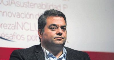 Otra de Triaca: Sueldos duplicados, amigos y negocios en el gremio de Seguridad que tiene intervenido