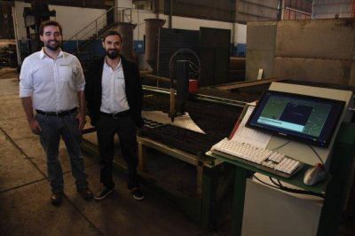 Ingenieros locales desarrollaron una m�quina dif�cil de adquirir en Mendoza