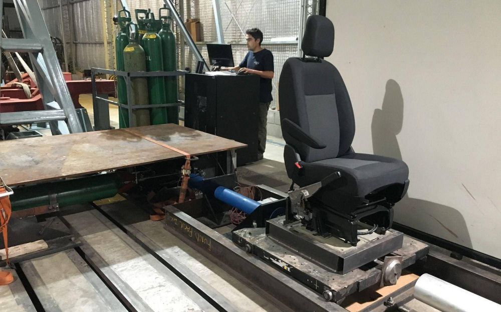 La facultad de Ingenier�a certificar� la seguridad de sillas de ni�os para autos