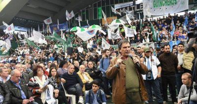 �El gobierno hace negocios con la plata de los jubilados�