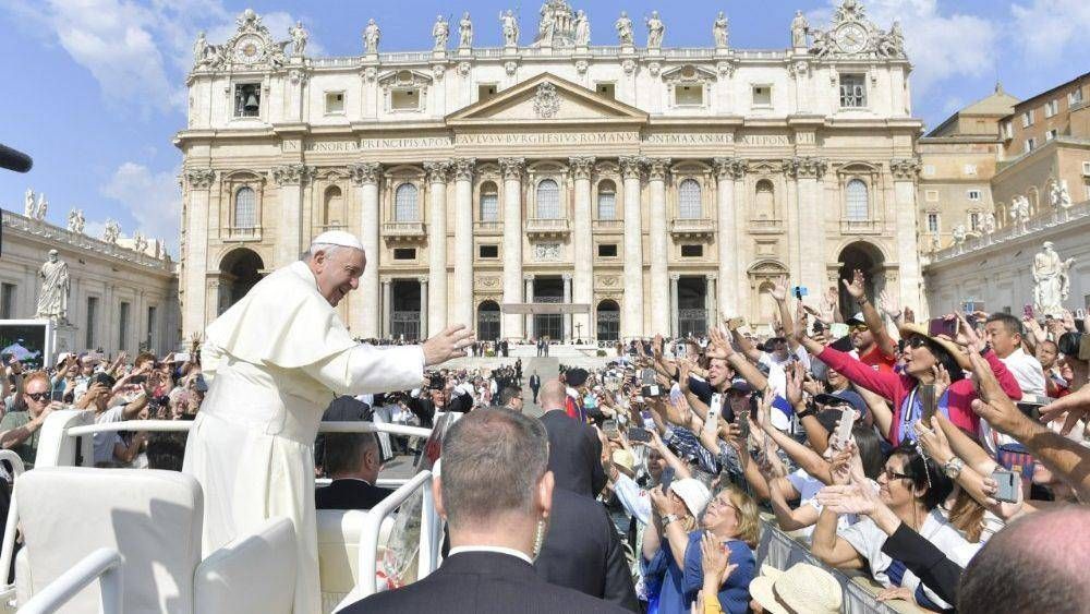 Catequesis del Papa: �El Esp�ritu, autor de la diversidad, creador de la unidad�