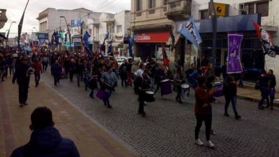 Centenares de tandilenses en la 