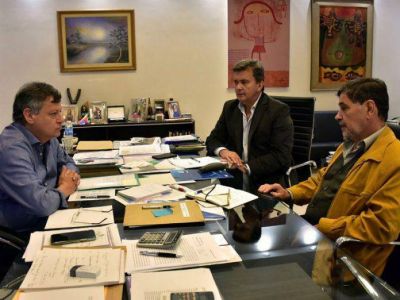 Peppo analiza la toma de cr�ditos para el nuevo sistema cloacal de General San Mart�n