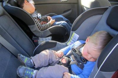 En Ingenier�a estudian c�mo darle seguridad a ni�os y beb�s cuando viajan en auto