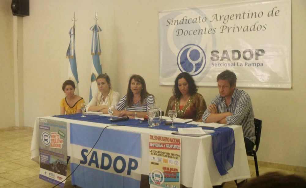 En La Pampa despiden a docentes por afiliarse al sindicato SADOP