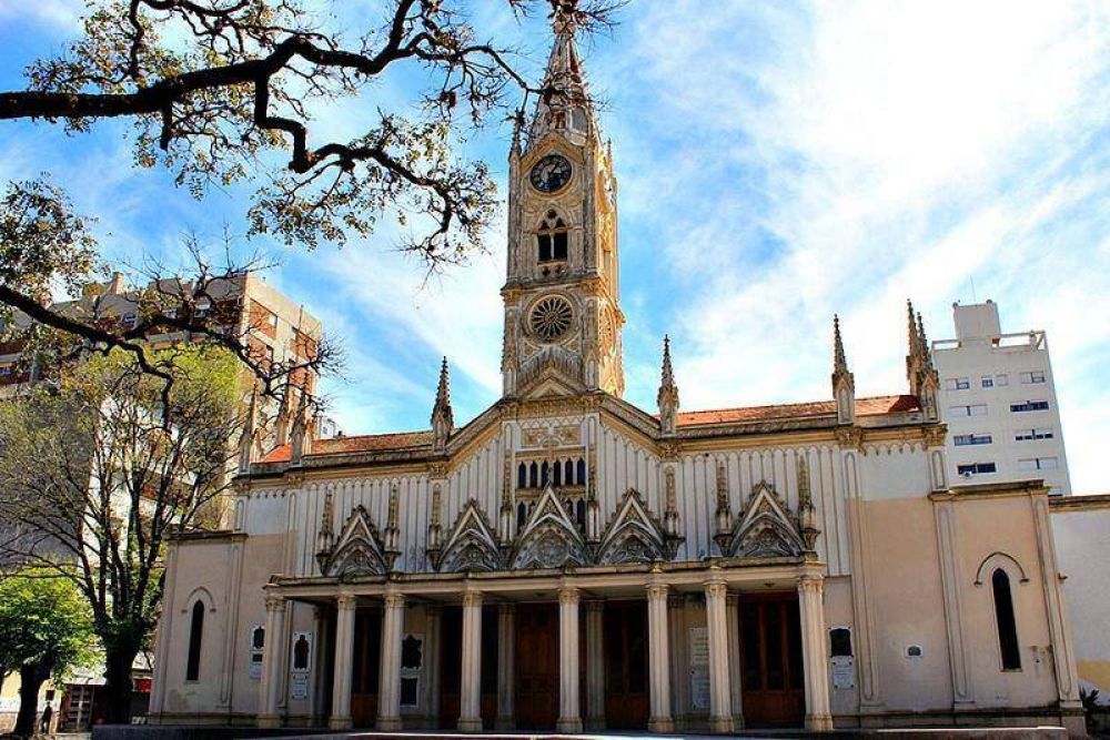 Conmocin y pesar en la comunidad catlica por el fallecimiento del prroco de la Baslica de San Ponciano