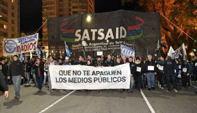 Multitudinaria movilizacin en defensa de los medios pblicos