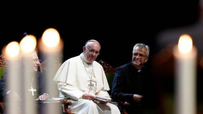 El Papa a los luteranos: �No corramos con �mpetu, sino caminemos juntos�