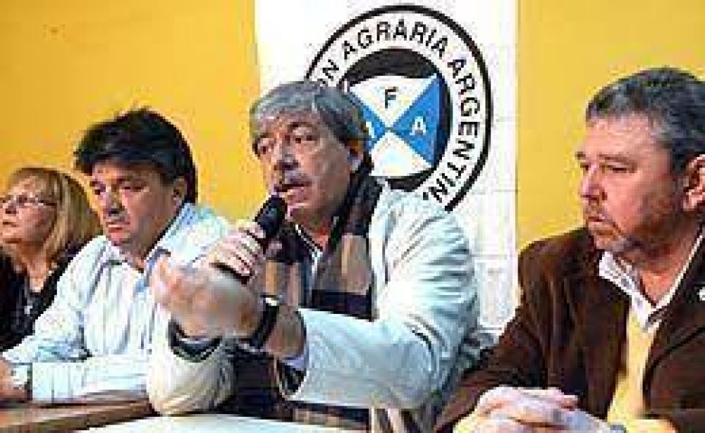 La FAA ratific� a Buzzi y pide un "tractorazo"