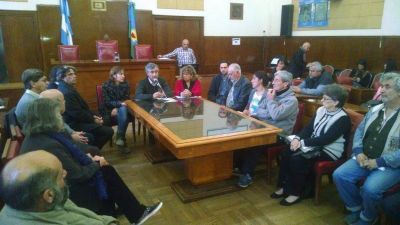 Analizaron medidas para reducir la cantidad de residuos urbanos que llegan al mar