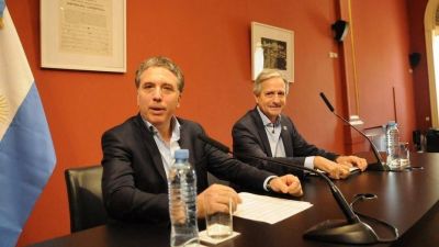 Suben las acciones, los bonos y el d�lar se qued� quieto: �chau crisis?