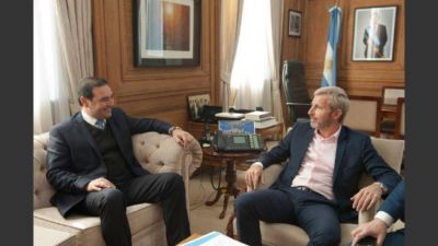 Frigerio trabaja en recomponer v�nculos con las provincias con la discusi�n de la obra p�blica