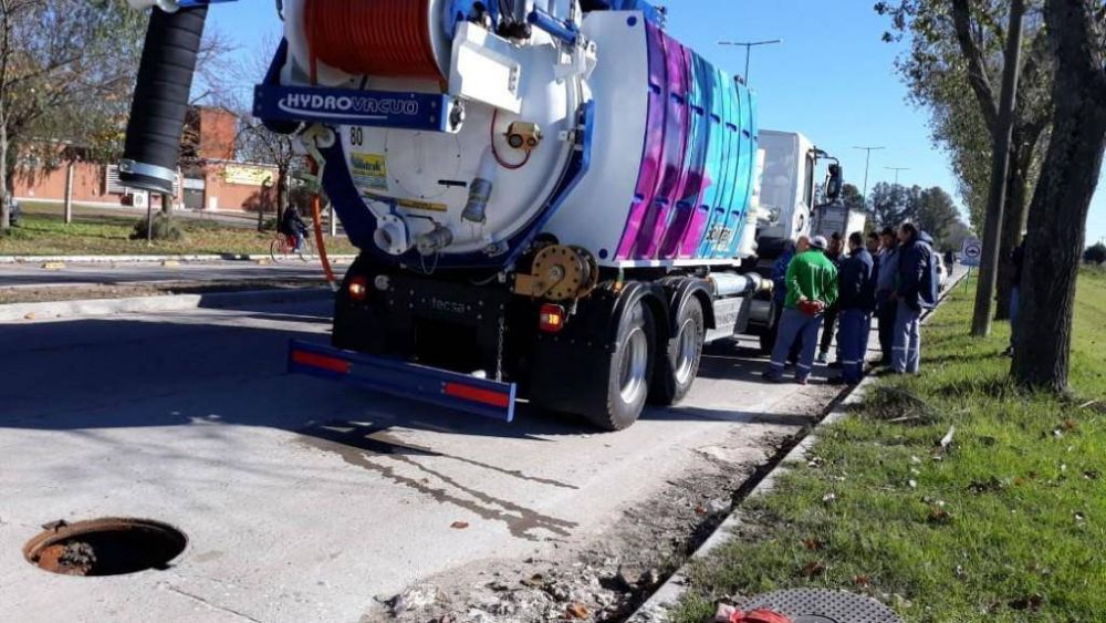 El camin desobsturador comenz a funcionar en Barrio Cooperativa