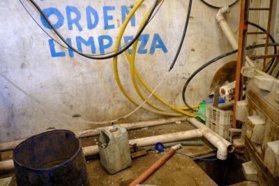 Clausuran galpones clandestinos que reciclaban pl�stico de productos qu�micos