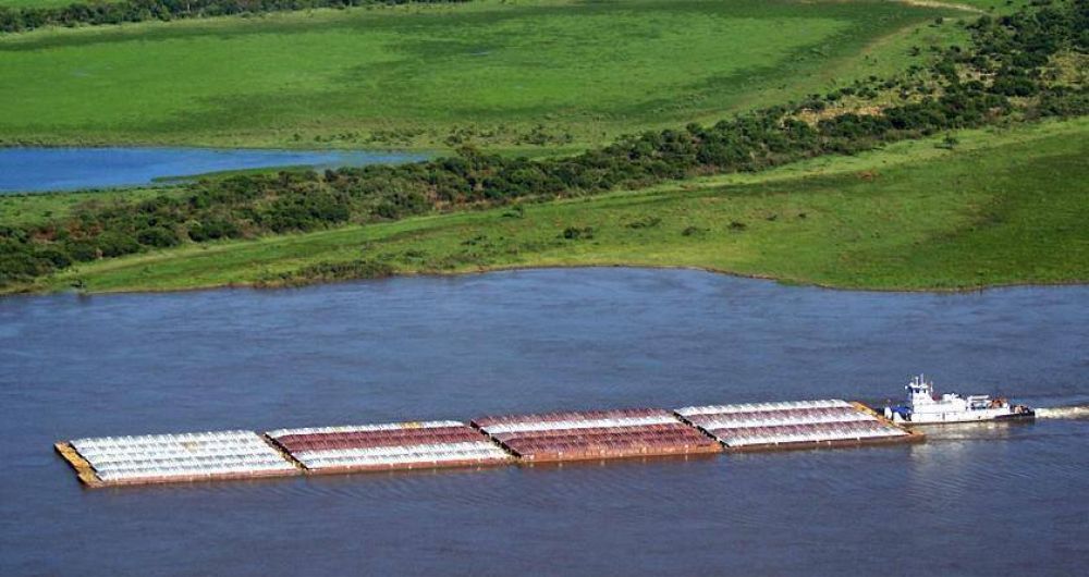 Interesante proyecto de la CARU para unir en lo log�stico a los puertos del R�o Uruguay mediante barzacas