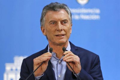 Mauricio Macri viaja a la cumbre del G7 para coronar el acuerdo con el FMI con una foto con Christine Lagarde