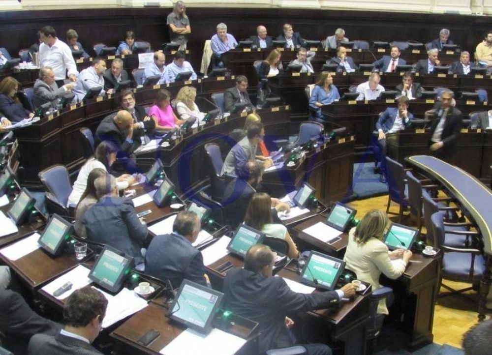 Vidal se sali con la suya: Diputados aprob la reduccin de impuestos municipales en las facturas de luz y agua