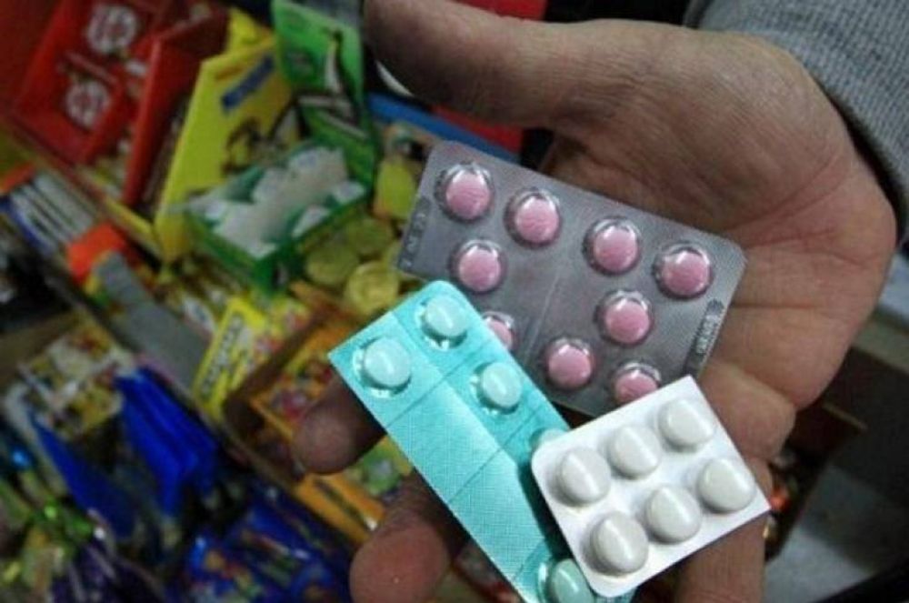 No se podr comprar medicamentos en kioscos y cambio de circulacin de Agustn Gonzlez