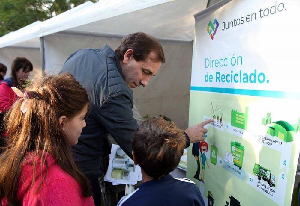 En una jornada recreativa y educativa, realizaron el �Ecofestival� en el Paseo del Bosque