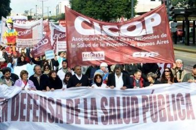M�dicos y profesionales de la salud fueron llamados a paritarias en el marco de un paro por 48 horas