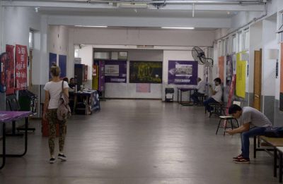Docentes universitarios comienzan una semana de protestas