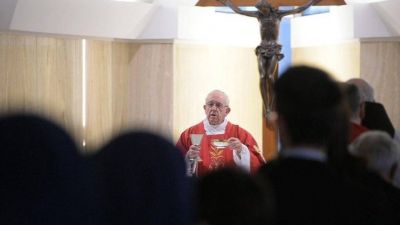 �Ni empresarios ni arribistas; quien evangeliza debe servir�