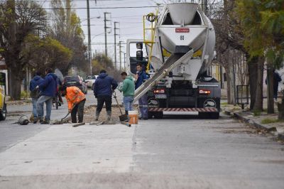 Plan de Bacheo: Contin�an mejor�ndose las calles de la ciudad