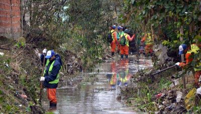 El lunes y el martes habr� cuadrillas limpiando tres kil�metros del Arroyo Regimiento