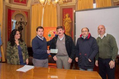 Las Flores y un proyecto de cargadores solares