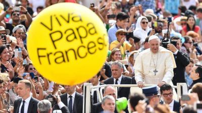 El Papa pide j�venes hambrientos de vida; el enemigo es la mediocridad