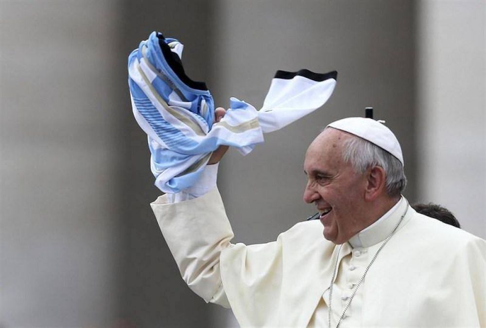 Mundial de ftbol: Los equipos grandes y pequeos en el corazn del Papa