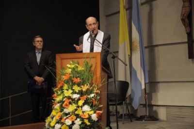 Mons. Fern�ndez dijo que no cree que el Papa venga a la Argentina