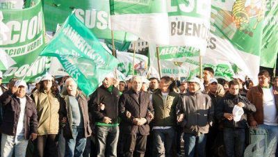 Subterr�neamente, sigue trabada la paritaria de alimentaci�n