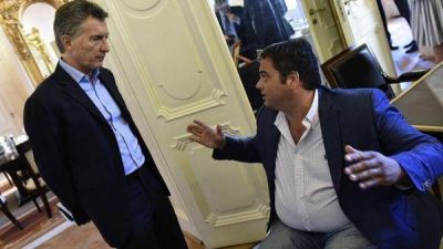 El Gobierno habilit� fondos a las obras sociales y profundiza las divisiones en la CGT para atenuar el paro nacional
