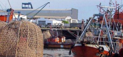 Capitanes de Pesca pidió un aumento del 27% remunerativo para la flota fresquera
