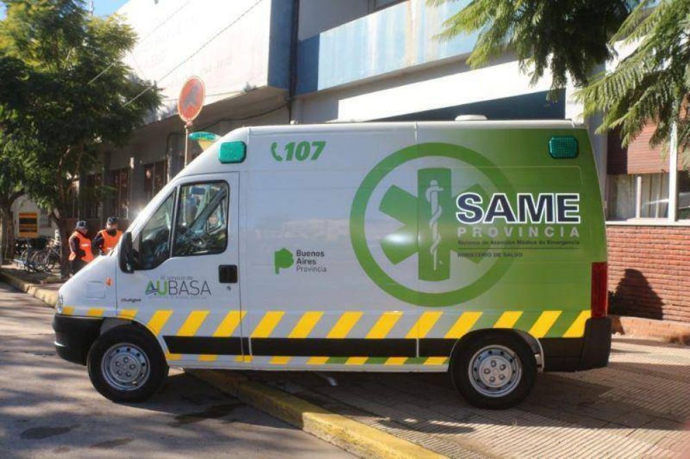 Entregan ambulancias a municipios para asistencia en sus rutas