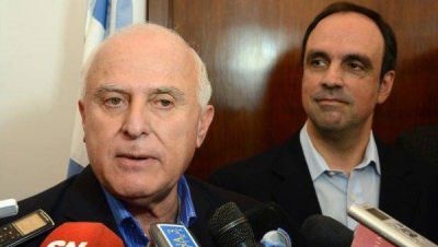 Se dispar� la cl�usula gatillo y los estatales santafecinos tendr�n un aumento extra del 3,8%