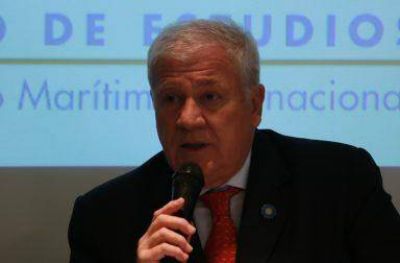 La futura concesi�n, en un desayuno sobre la Hidrov�a