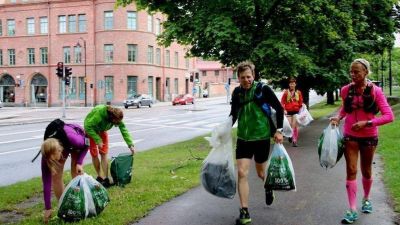 Correr y levantar basura: el plogging lleg� a Bah�a